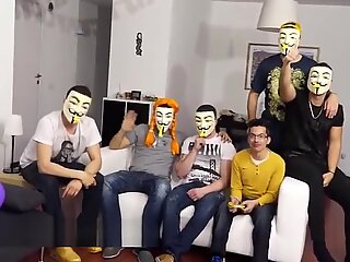 Förförd petite milf försöker falskt casting sex